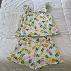 Jeannie and Jack pineapple set